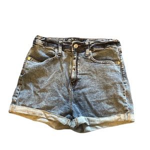 High Waisted Jean Shorts Size: 10/30R Brand is Wild Fable purchased at target!